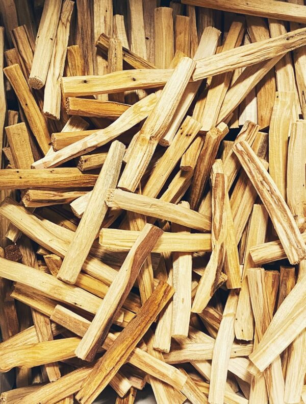 پالو سانتو Palo Santo